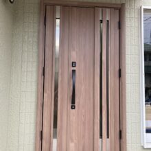 おしゃれな玄関に交換✨ボタンを押すだけでラクラク施解錠✨三協立山アルミ ノバリス～千葉県佐倉市 B様～