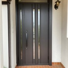 木製の玄関ドアから、最新の玄関ドアへ✨断熱性能UP！～千葉県佐倉市 M様～