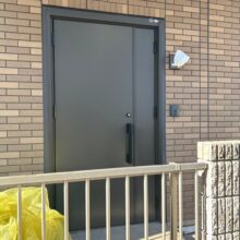 劣化で壊れてしまった玄関を早急に交換！～神奈川県川崎市 S様～