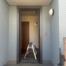 《施工中》